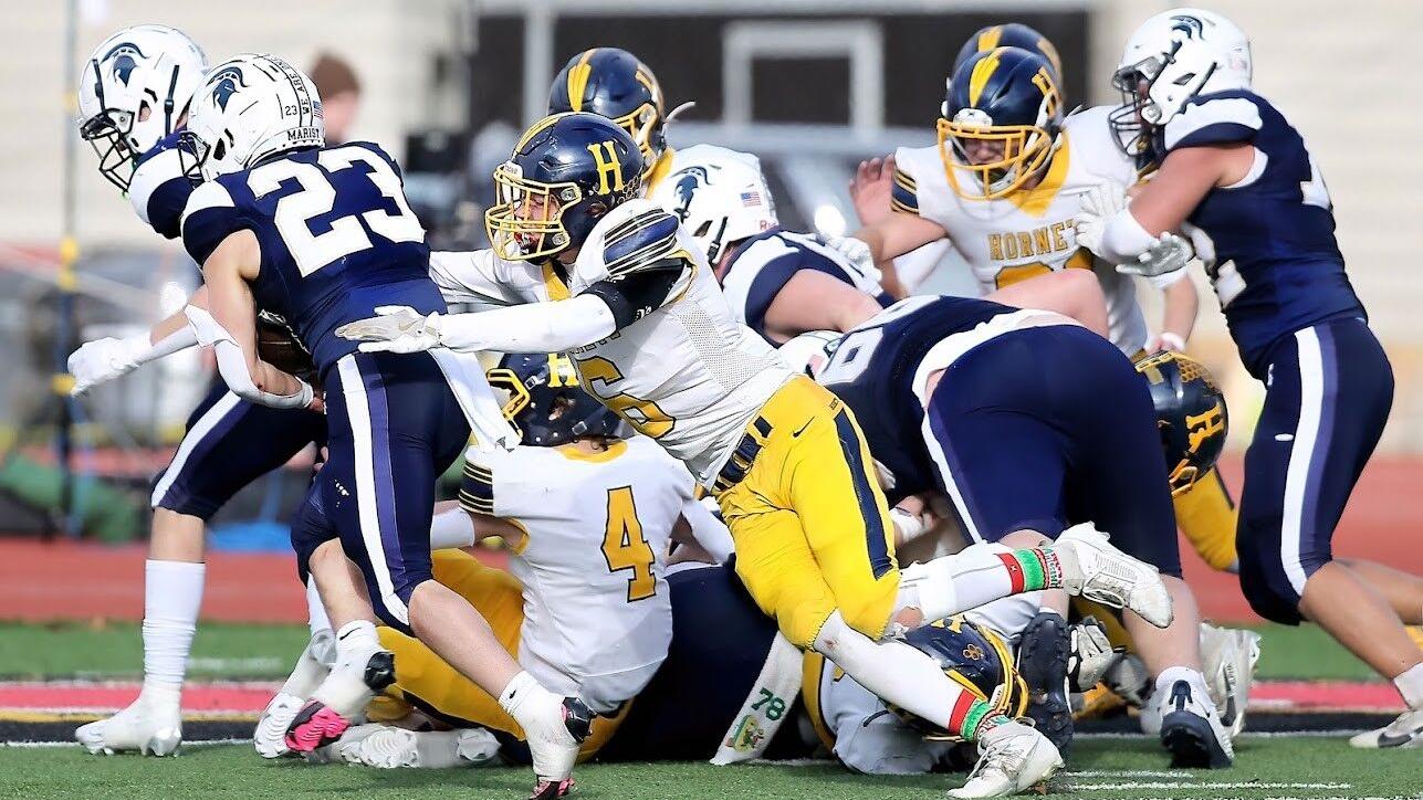 Marist Catholic stops Henley's bid for back-to-back Class 4A state football titles